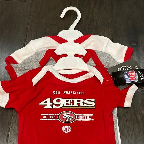 NFL | San Francisco 49ers 3pk Onesies - Picture 2 of 4
